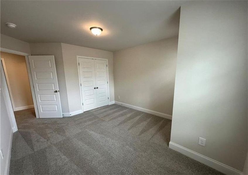 Spacious, unfurnished interior of a new home in Mulberry Summit, Flowery Branch (Image 17).
