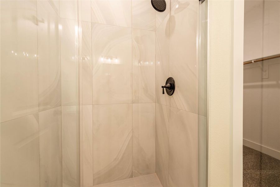 Furnished interior view inside a new home in , Santa Fe (Image 10).