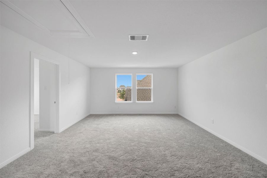 Spacious, unfurnished interior of a new home in Jordan Ranch - Terrace Collection, Fulshear (Image 12).