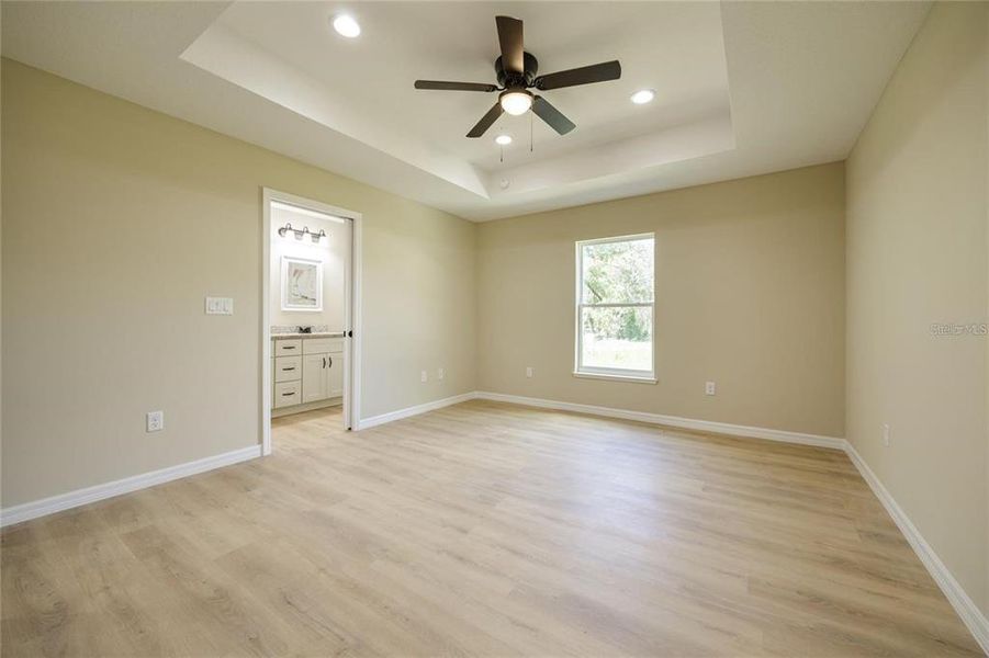 Spacious, unfurnished interior of a new home in , Williston (Image 39).