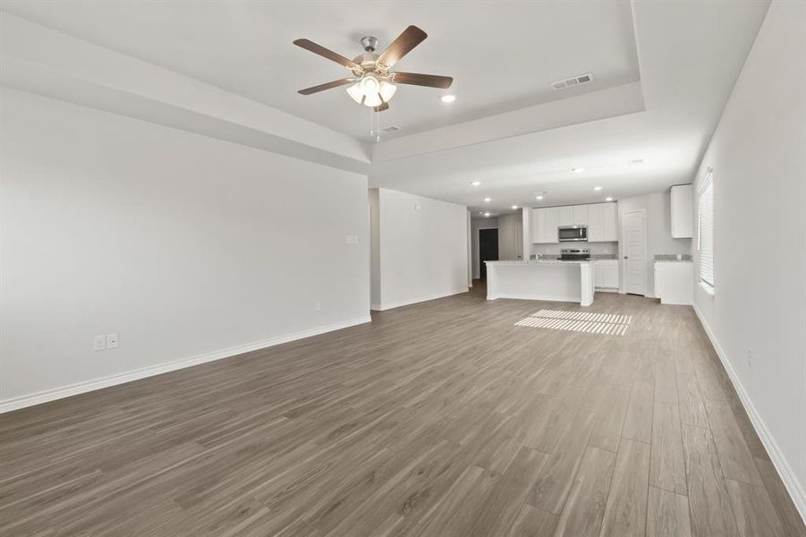 Spacious, unfurnished interior of a new home in Retreat at Fossil Creek, Fort Worth (Image 12). Spacious, unfurnished interior of a new home in Retreat at Fossil Creek, Fort Worth (Image 12).