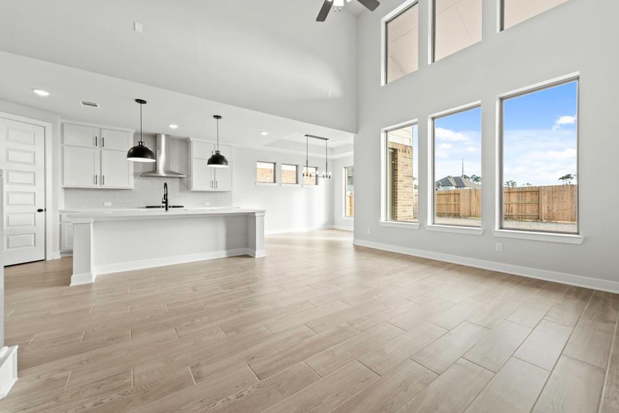 Representative image. Features, specifications, selections and colors may vary. Representative image. Features, specifications, selections and colors may vary.