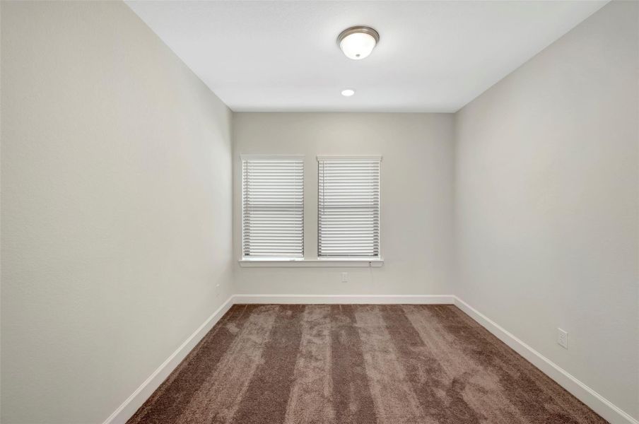 Spacious, unfurnished interior of a new home in Indigo 35’ Homesites, Richmond (Image 27).