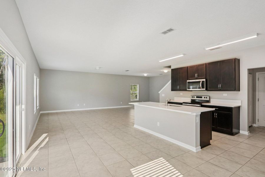 Furnished interior view inside a new home in , Jacksonville (Image 7).