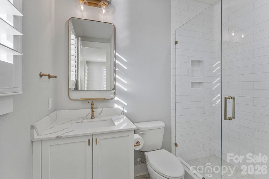 bedroom en-suite full bath ON MAIN FLOOR