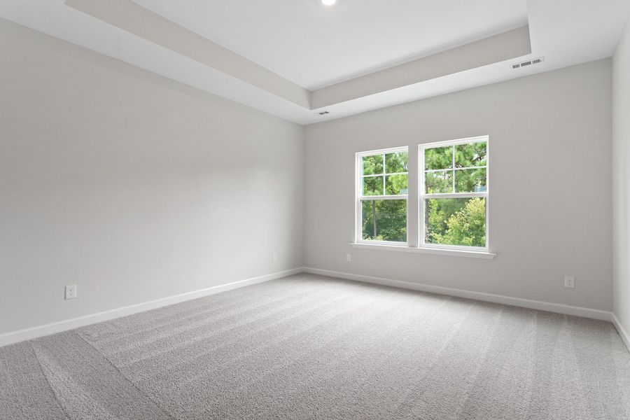 Spacious, unfurnished interior of a new home in , Summerville (Image 16).