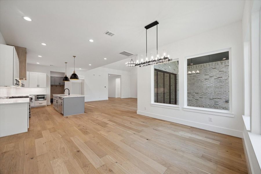 Spacious, unfurnished interior of a new home in Artavia, Conroe (Image 22). Spacious, unfurnished interior of a new home in Artavia, Conroe (Image 22).