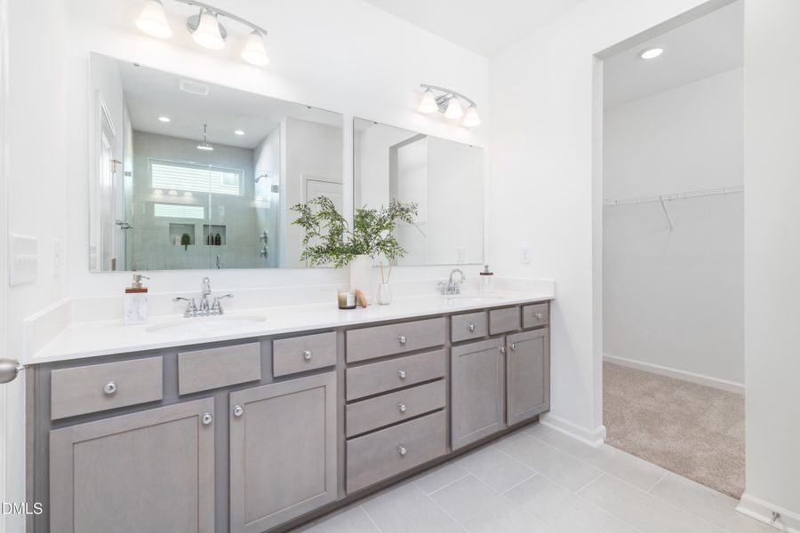 BSV 90 Montcrest 1754 EB2 IO (19) BSV 90 Montcrest 1754 EB2 IO (19)