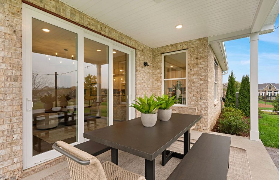 Valleybrook Covered Patio in new homes for sale by Pulte Homes at Devonshire