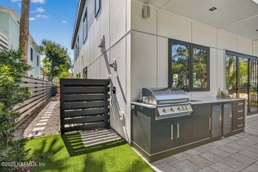 Exterior details and patio area of a home in , Neptune Beach (Image 44).
