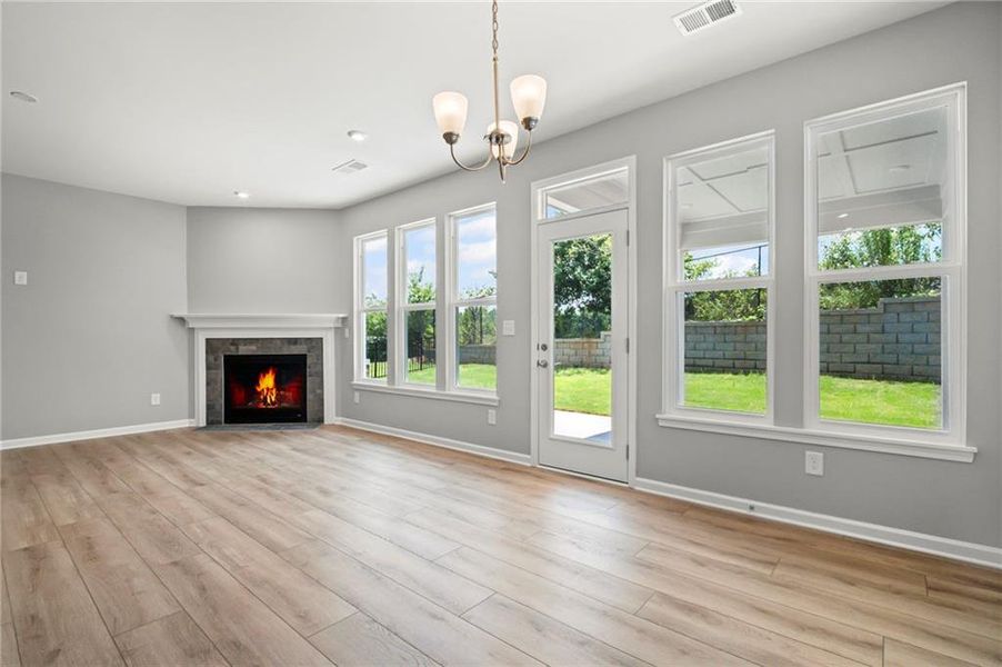 Spacious, unfurnished interior of a new home in Laurel Farms, Dallas (Image 21).