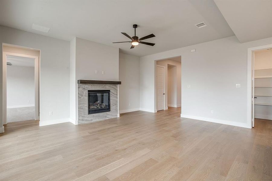 Spacious, unfurnished interior of a new home in Talon Hills, Fort Worth (Image 17).