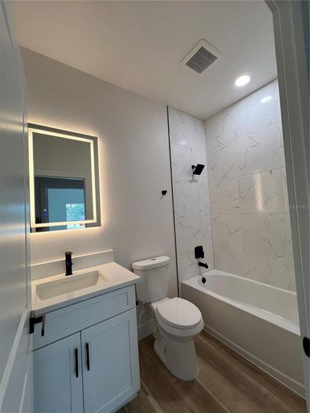 Furnished interior view inside a new home in , Ocala (Image 5).