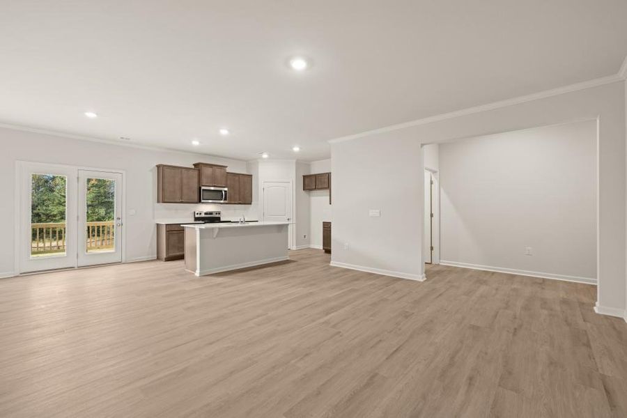 Spacious, unfurnished interior of a new home in Hughes Court, Dawsonville (Image 15).