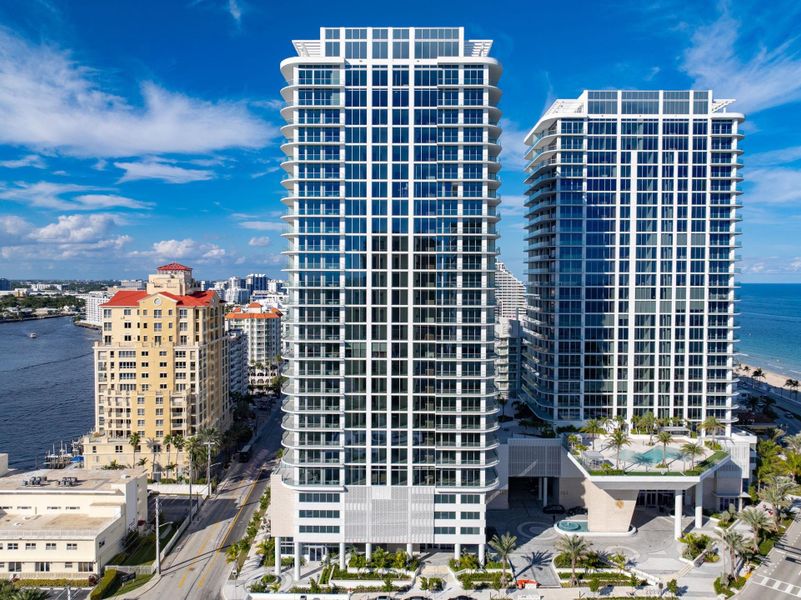 Condo located in Fort Lauderdale, FL showcasing its design and architecture (Image 33).