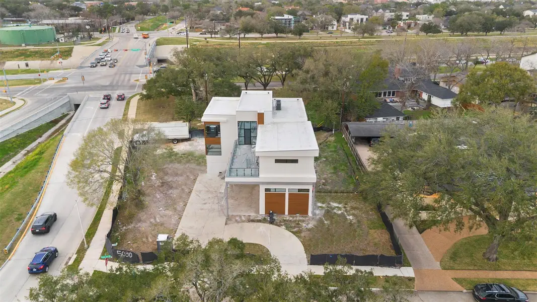 Image 20 of a home in .