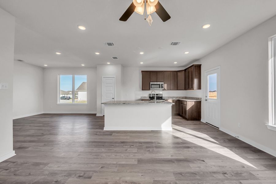 Representative furnished interior of a home built from the The 2516 by Stylecraft Builders in Adaline Crossing, McGregor (Image 3).