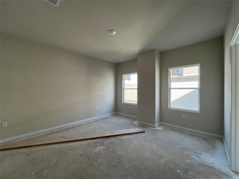 In-progress construction of a new home in Rolling Glen, Hutto, TX (Image 31).