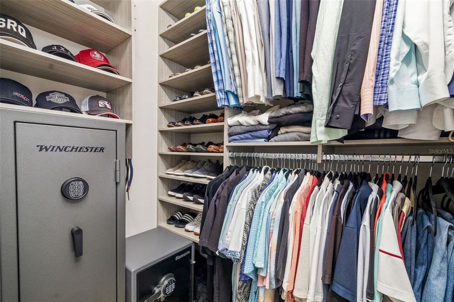Close-up of interior finishes inside a home in , Nokomis (Image 25).
