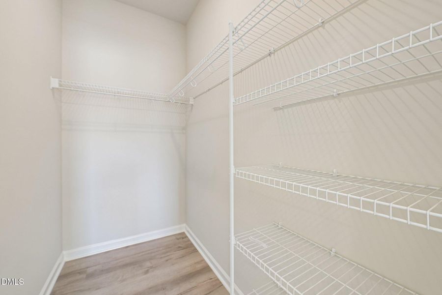 21-web-or-mls-N Ireland St-S1806-021