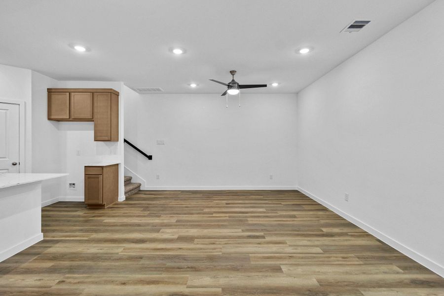 Spacious, unfurnished interior of a new home in Grand West, Houston (Image 23).