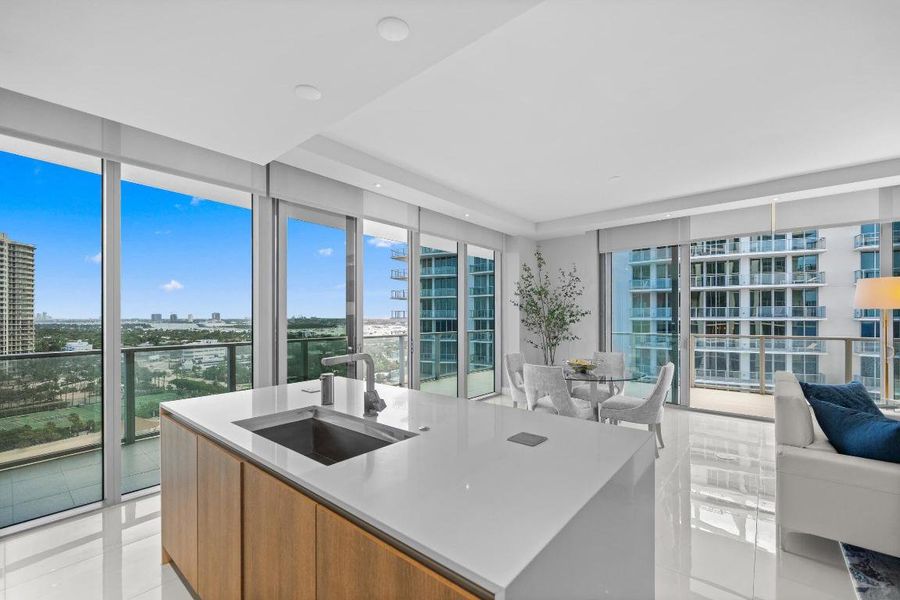 D17CAEC4-0D3B-4DE5-AE41-6FADDA0A3A18