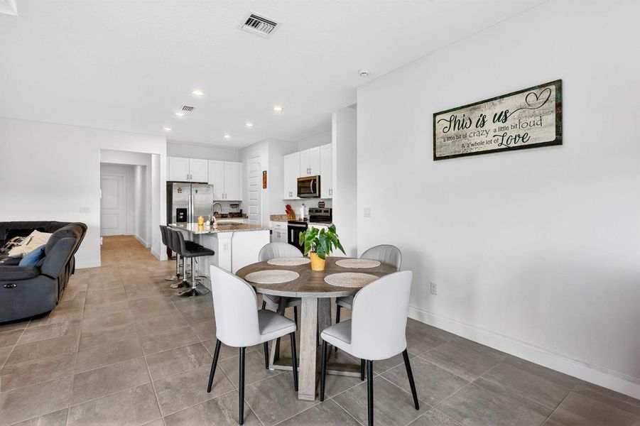 20-dining-open-to-kitchen 20-dining-open-to-kitchen