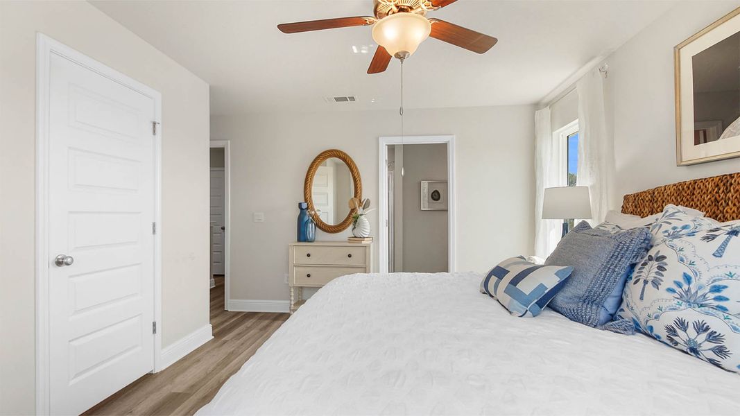 Representative furnished interior of a home built from the Palm Exterior by D.R. Horton in Hawks Landing Townhomes, Santa Rosa Beach (Image 16).