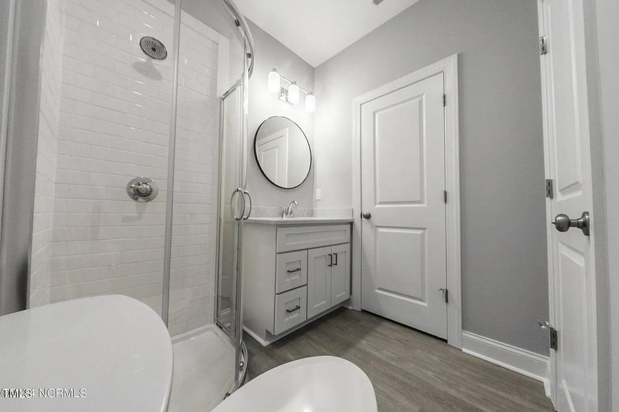 d2a561242ba7ed9cc70982e5e24f1514-uncropp