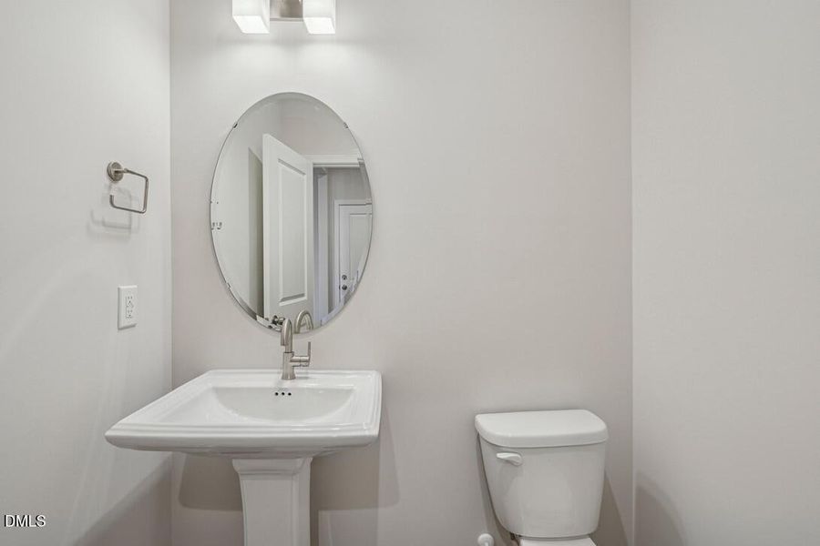 Mews at Holding Village 23_Powder Room_1