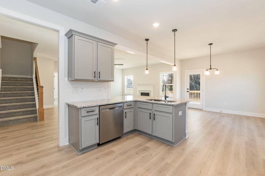 Kitchen 03