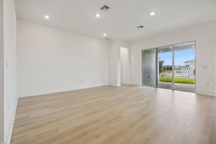 Spacious, unfurnished interior of a new home in Northlake at Ovation, Winter Garden (Image 16). Spacious, unfurnished interior of a new home in Northlake at Ovation, Winter Garden (Image 16).