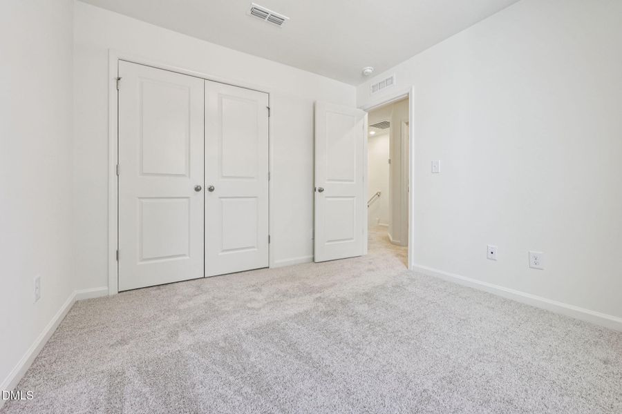 24-web-or-mls-212 Parker Lane-S0503-024