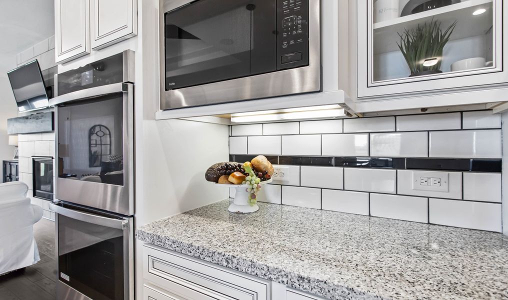 Image 27 of the Icet Creek Crossing community in Mont Belvieu, TX.