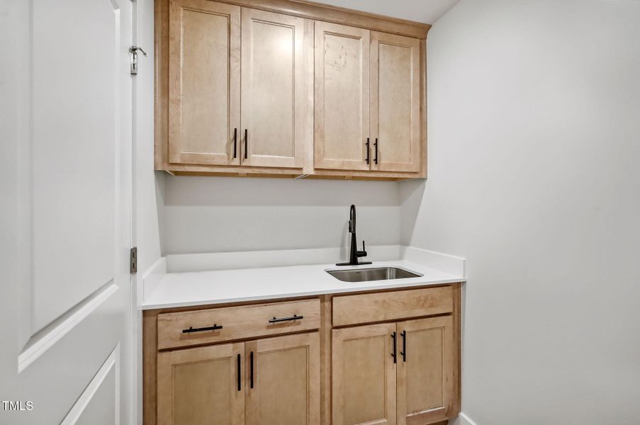 31-web-or-mls-1912-old-bramble-lane-031