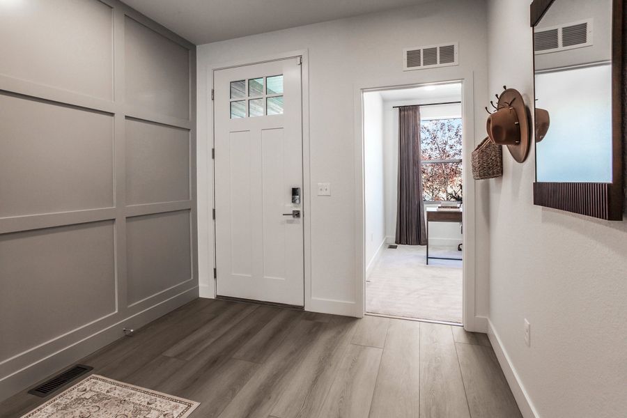 Spacious, unfurnished interior of a new home in Prairie Song, Windsor (Image 25). Spacious, unfurnished interior of a new home in Prairie Song, Windsor (Image 25).