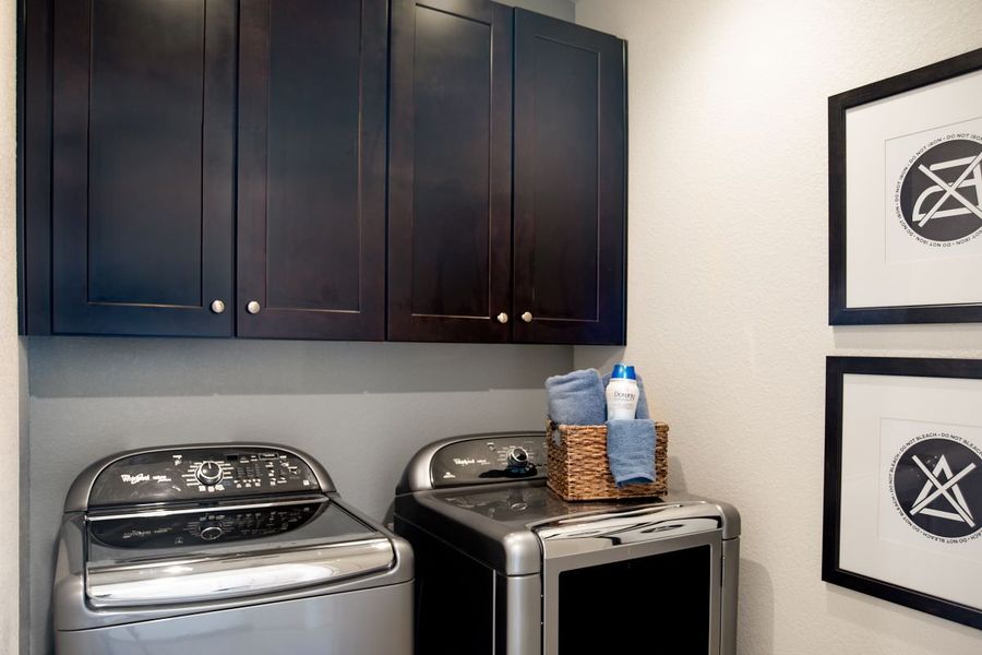 Representative interior finishes for a home built from the 2390 by KB Home in Turnberry, Commerce City (Image 13). Representative interior finishes for a home built from the 2390 by KB Home in Turnberry, Commerce City (Image 13).
