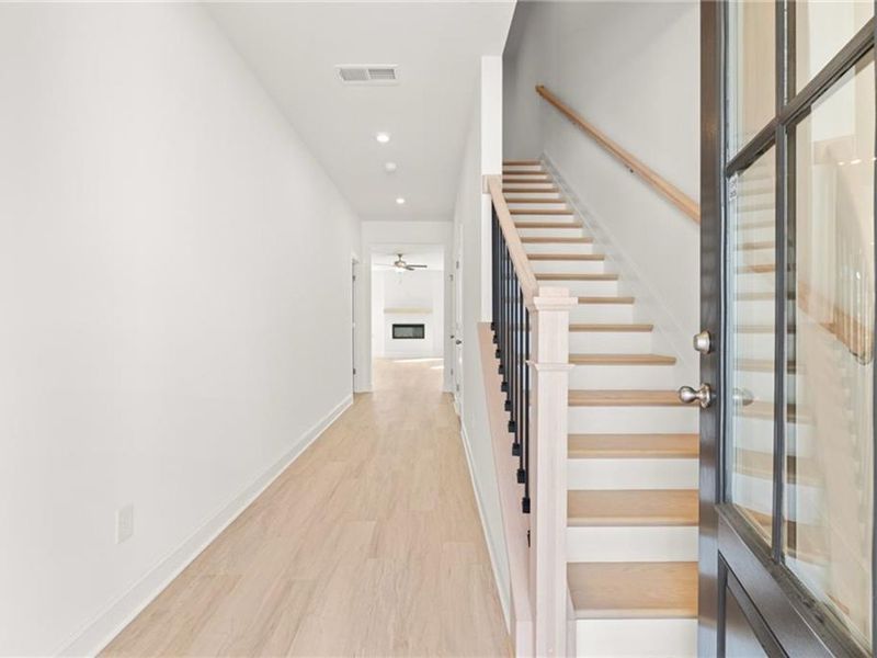 Spacious, unfurnished interior of a new home in The Village at Shallowford, Kennesaw (Image 9).