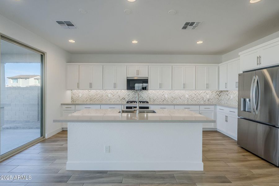 11-web-or-mls-214th-11 11-web-or-mls-214th-11