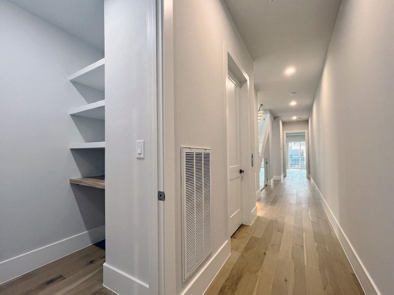 Spacious, unfurnished interior of a new home in , Houston (Image 18).