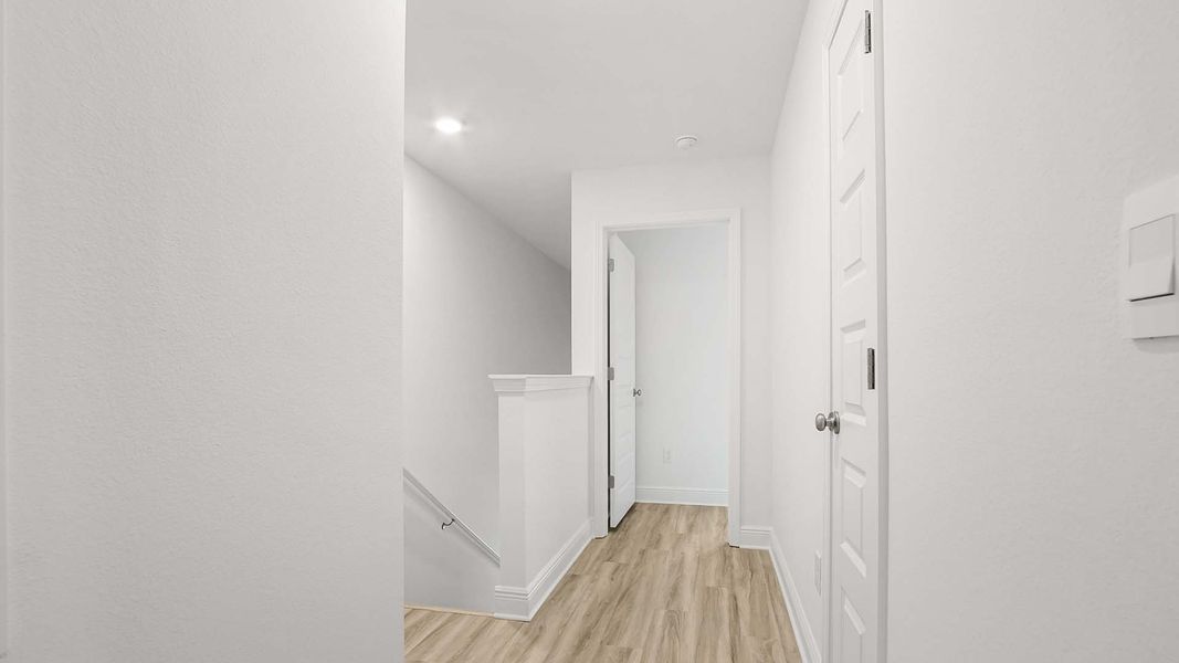 Spacious, unfurnished interior of a new home in Hawks Landing Townhomes, Santa Rosa Beach (Image 26).