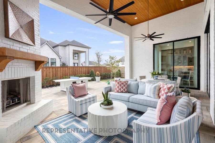 Exterior details and patio area of a home in Star Trail, Prosper (Image 3).
