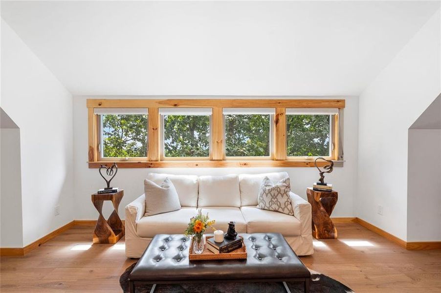 Furnished interior view inside a new home in , Jasper (Image 36).
