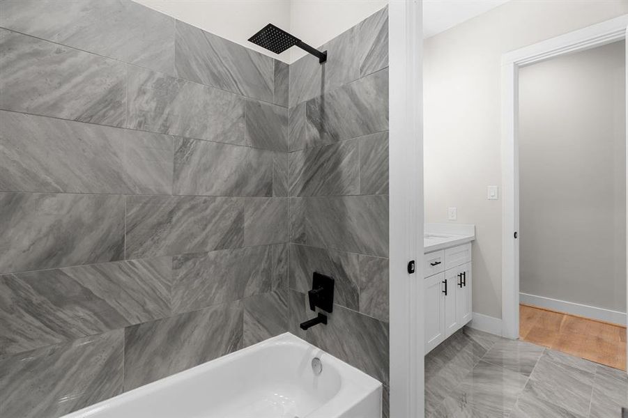 Alcove Bathtub Secondary Bathroom