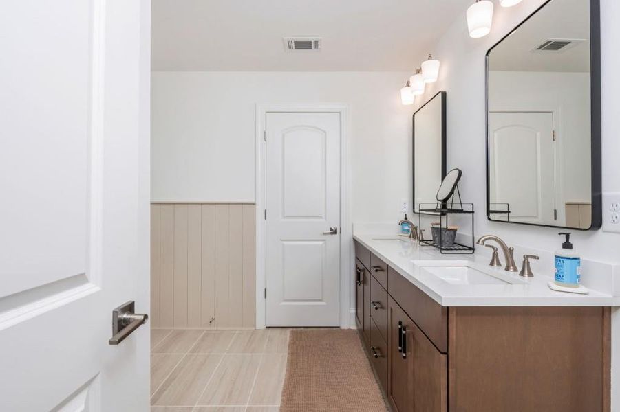 Furnished interior view inside a new home in Liberty Springs, Woodstock (Image 32).