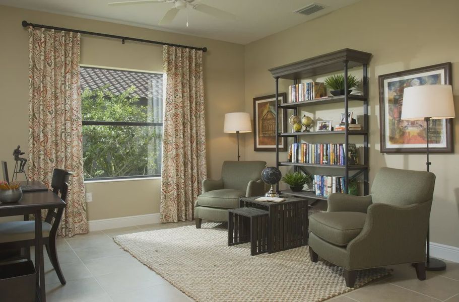 Furnished interior view inside a new home in Boca Royale Golf and Country Club at Wellen Park, Englewood (Image 5).