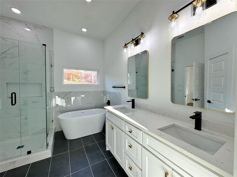 Spacious, unfurnished interior of a new home in , Greenville (Image 17).