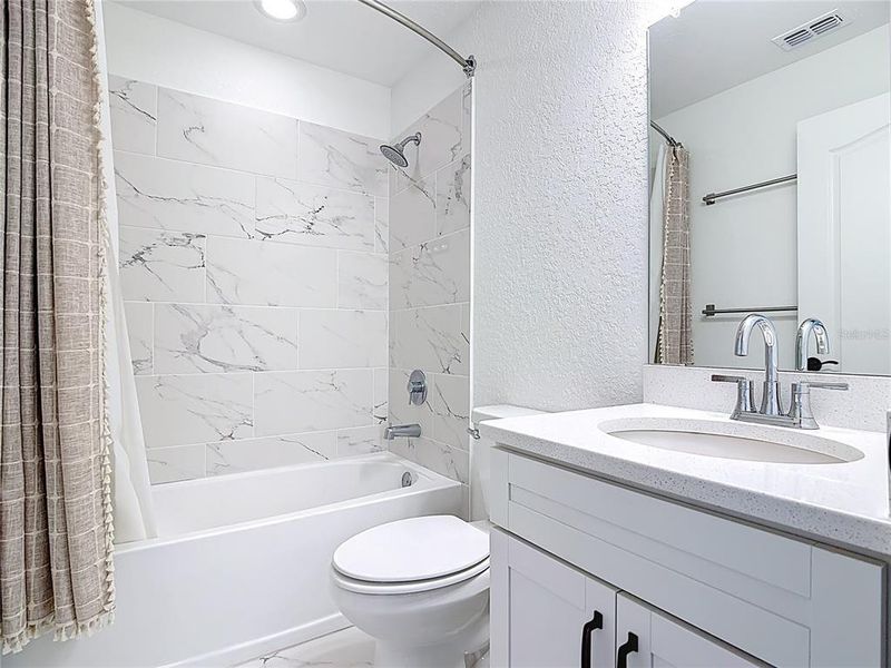 Furnished interior view inside a new home in , Bartow (Image 11).