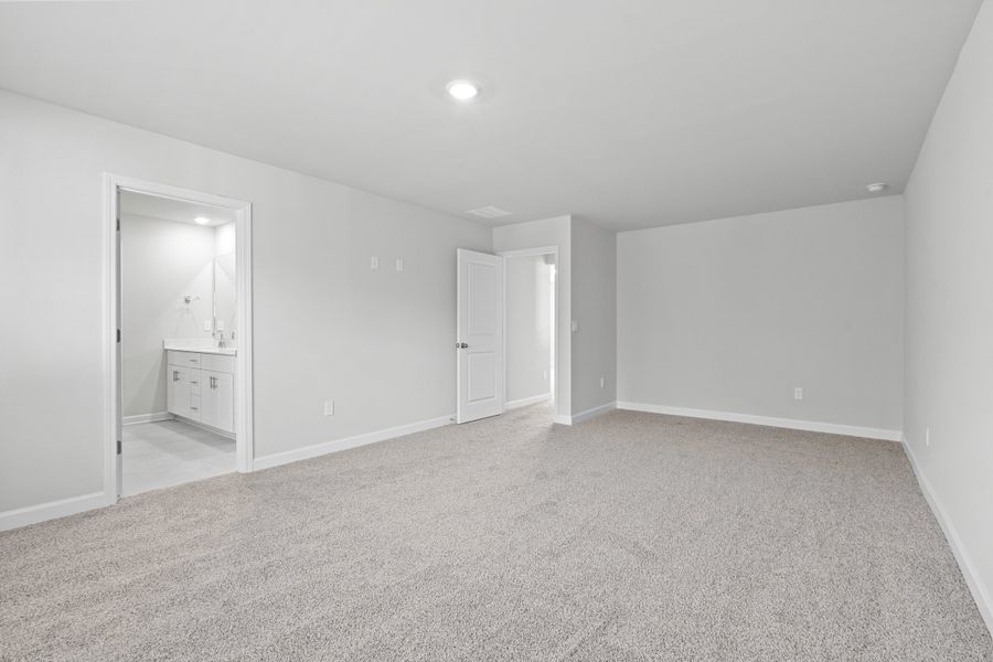 Spacious, unfurnished interior of a new home in Waterside - Coastline Series, Longs (Image 23). Spacious, unfurnished interior of a new home in Waterside - Coastline Series, Longs (Image 23).