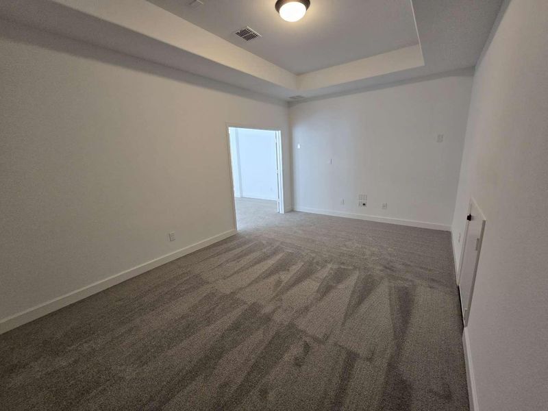Spacious, unfurnished interior of a new home in , Richmond (Image 43).